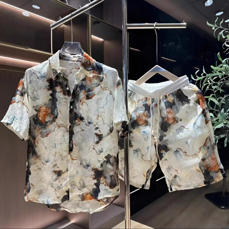 Men'S Fashion Outfits - ชุดลำลองแฟชั่นทันสมัยสำหรับผู้ชาย กางเกงขาสั้นและเสื้อเชิ้ตลายพิมพ์สุดหรูสองชิ้น