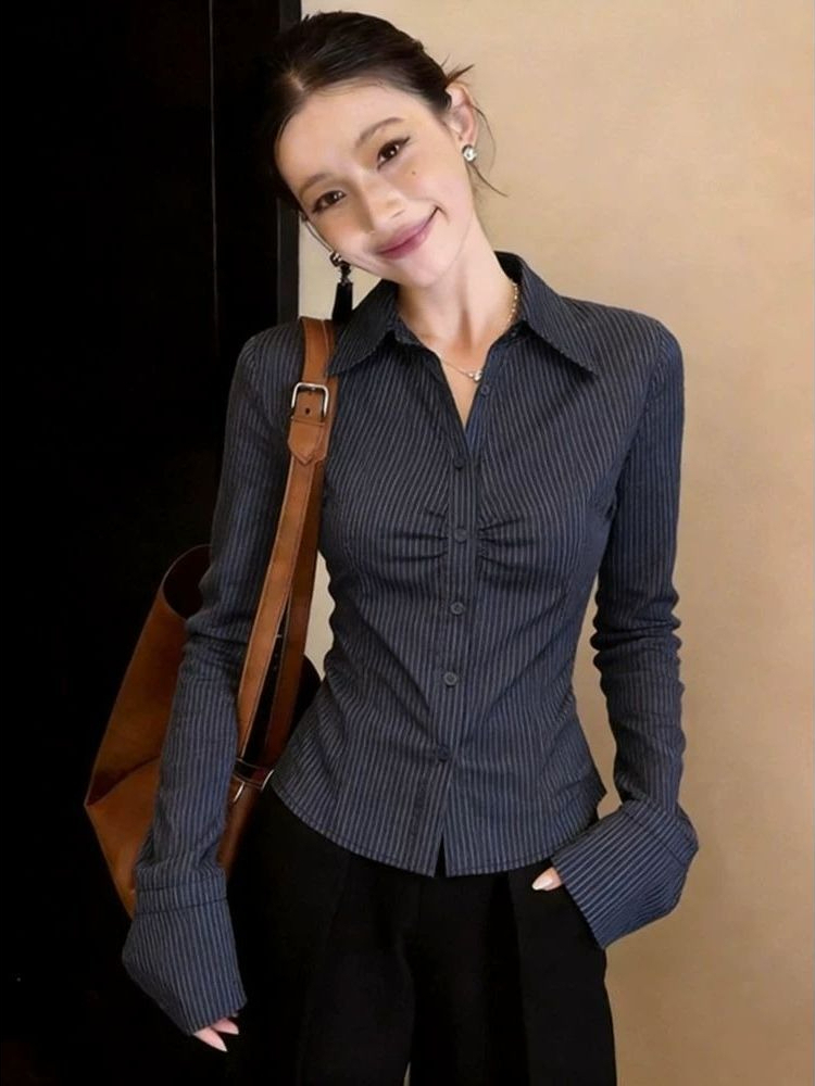 เสื้อเชิ้ตแขนยาวลายทางสีน้ำเงิ - Polo Shirt Slim บทวิจารณ์และราคา